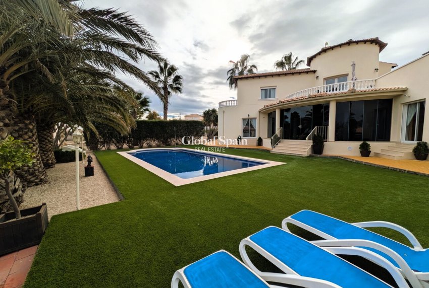 Resale - VILLA -
CAMPOS DEL RÍO - Campos del Rio