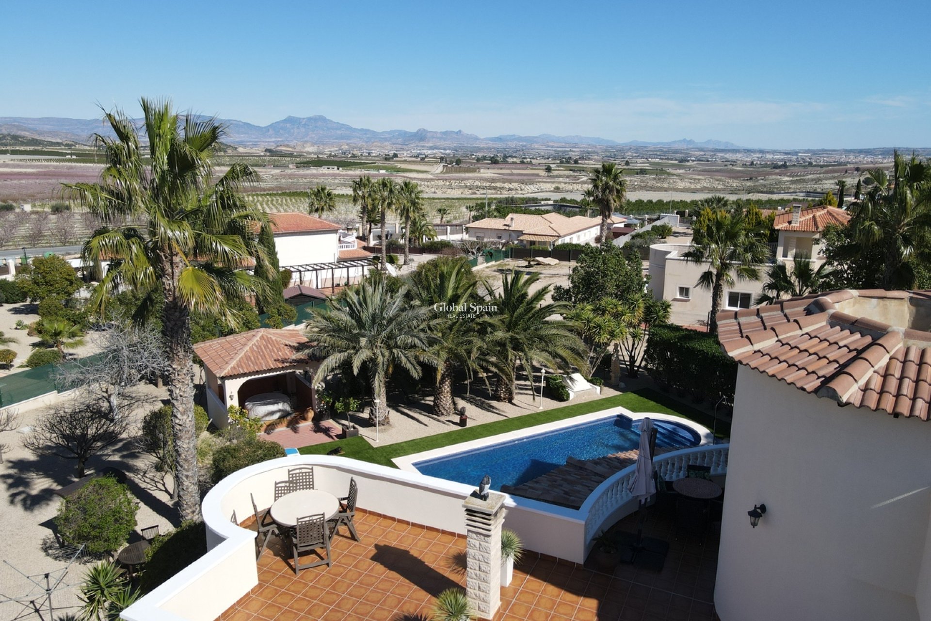 Resale - VILLA -
CAMPOS DEL RÍO - Campos del Rio