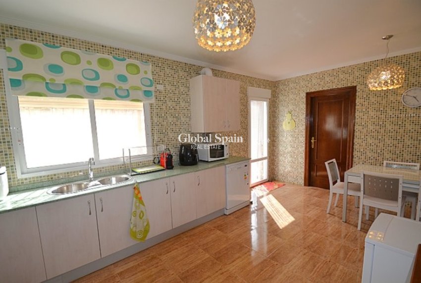 Resale - VILLA -
CAMPOS DEL RÍO - Inland