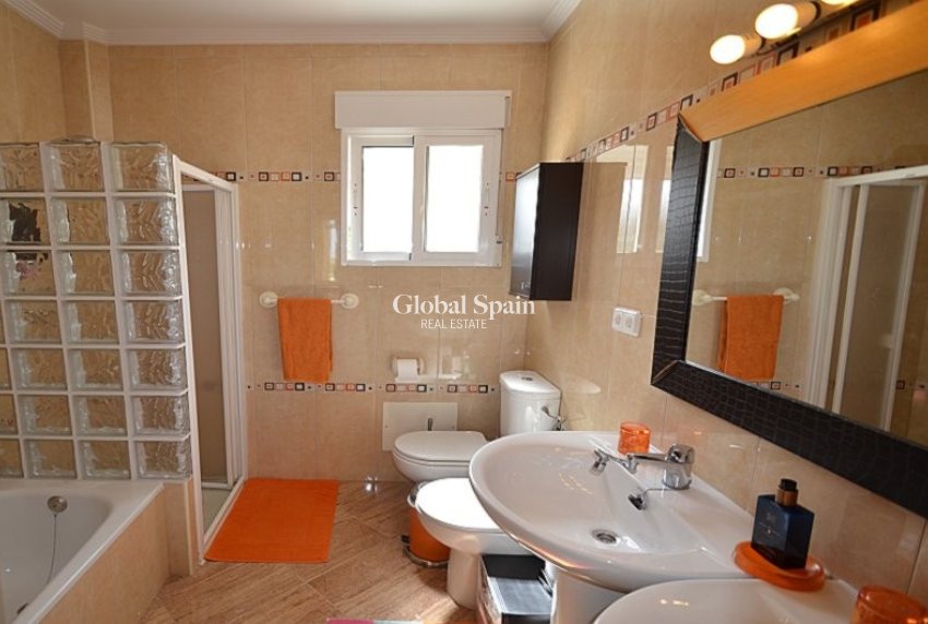 Resale - VILLA -
CAMPOS DEL RÍO - Inland