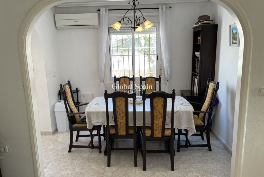 Resale - VILLA -
CAMPOSOL - Inland