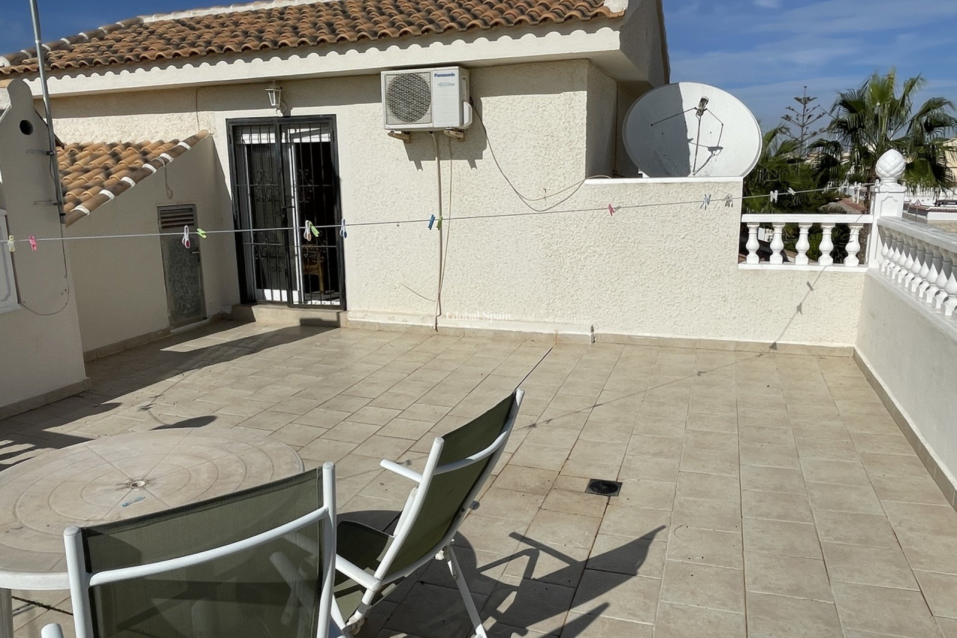 Resale - VILLA -
CAMPOSOL - Inland