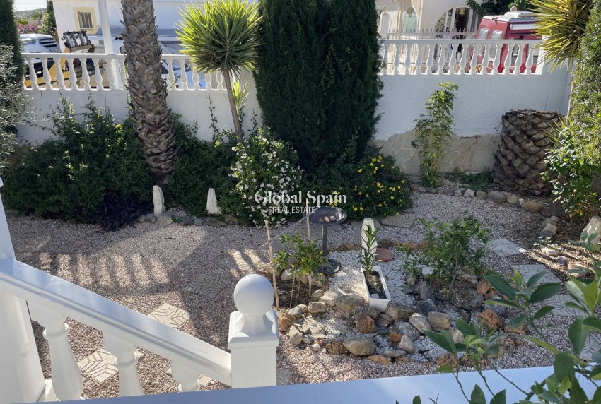 Resale - VILLA -
CAMPOSOL - Inland