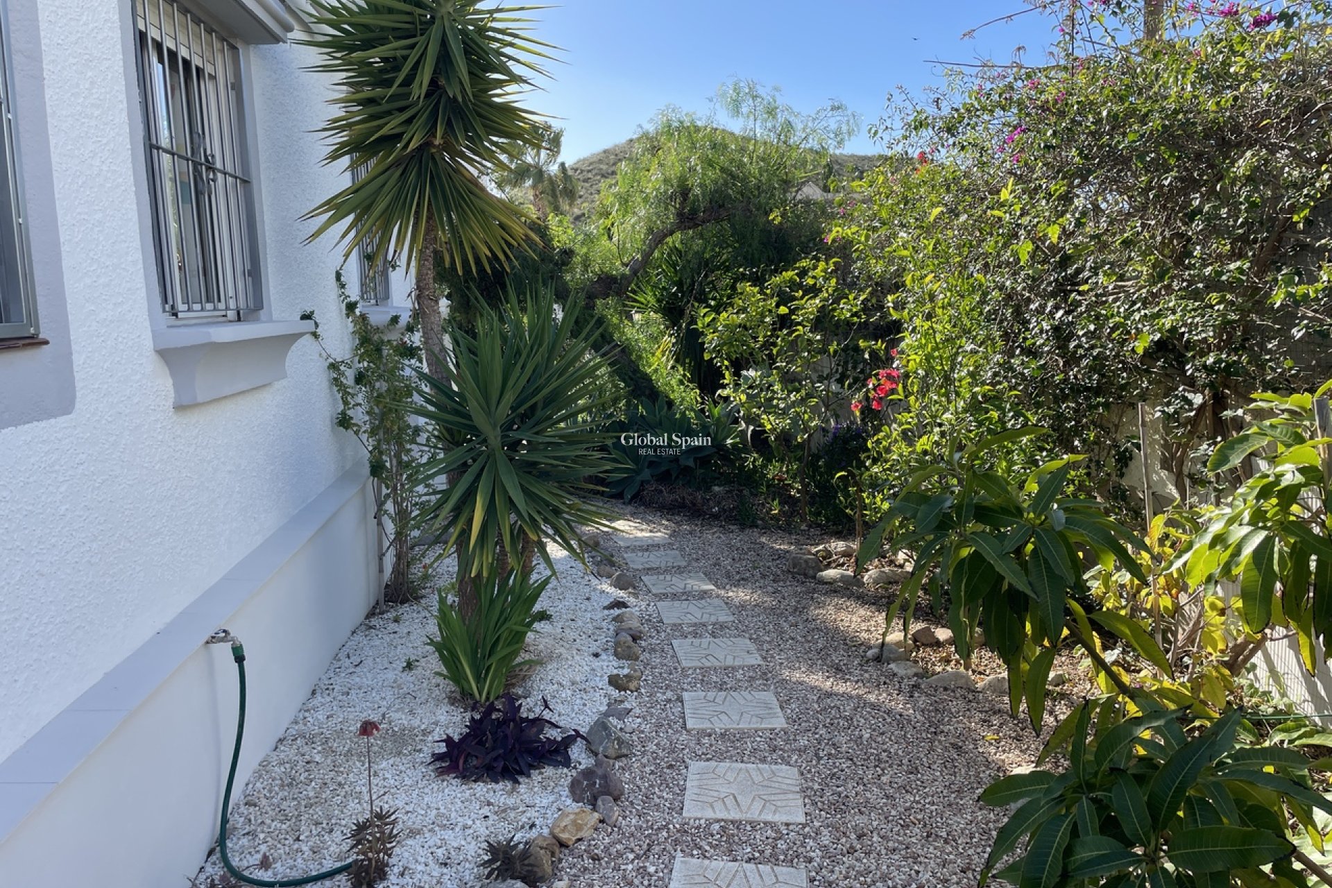 Resale - VILLA -
CAMPOSOL - Inland