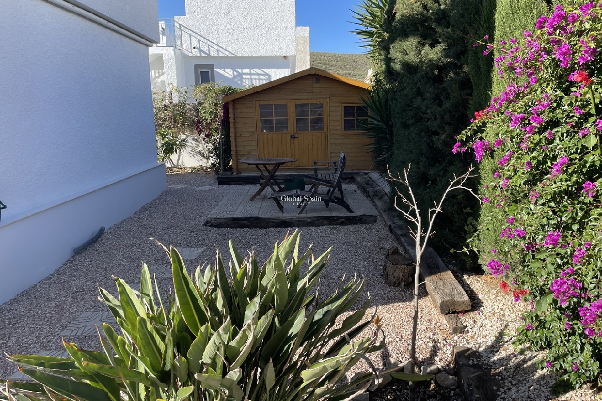 Resale - VILLA -
CAMPOSOL - Inland