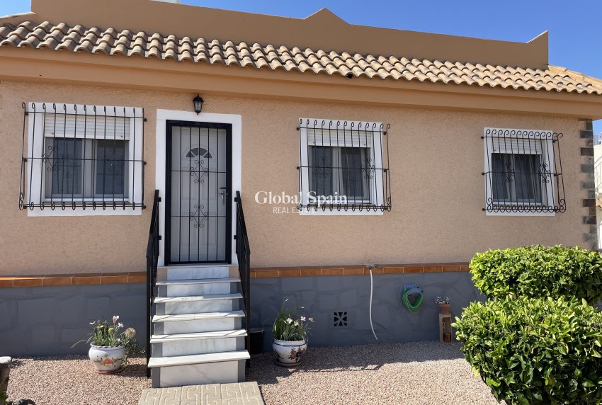 Resale - VILLA -
CAMPOSOL - Inland