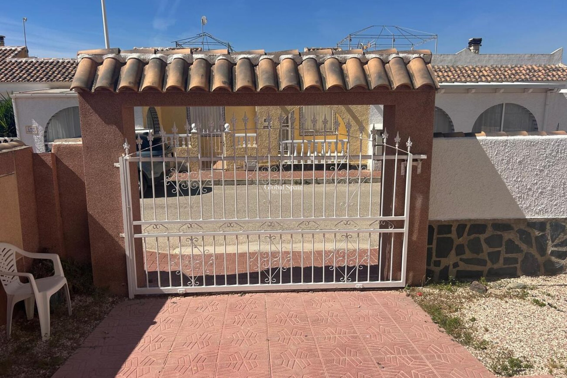 Resale - VILLA -
CAMPOSOL - Sector D
