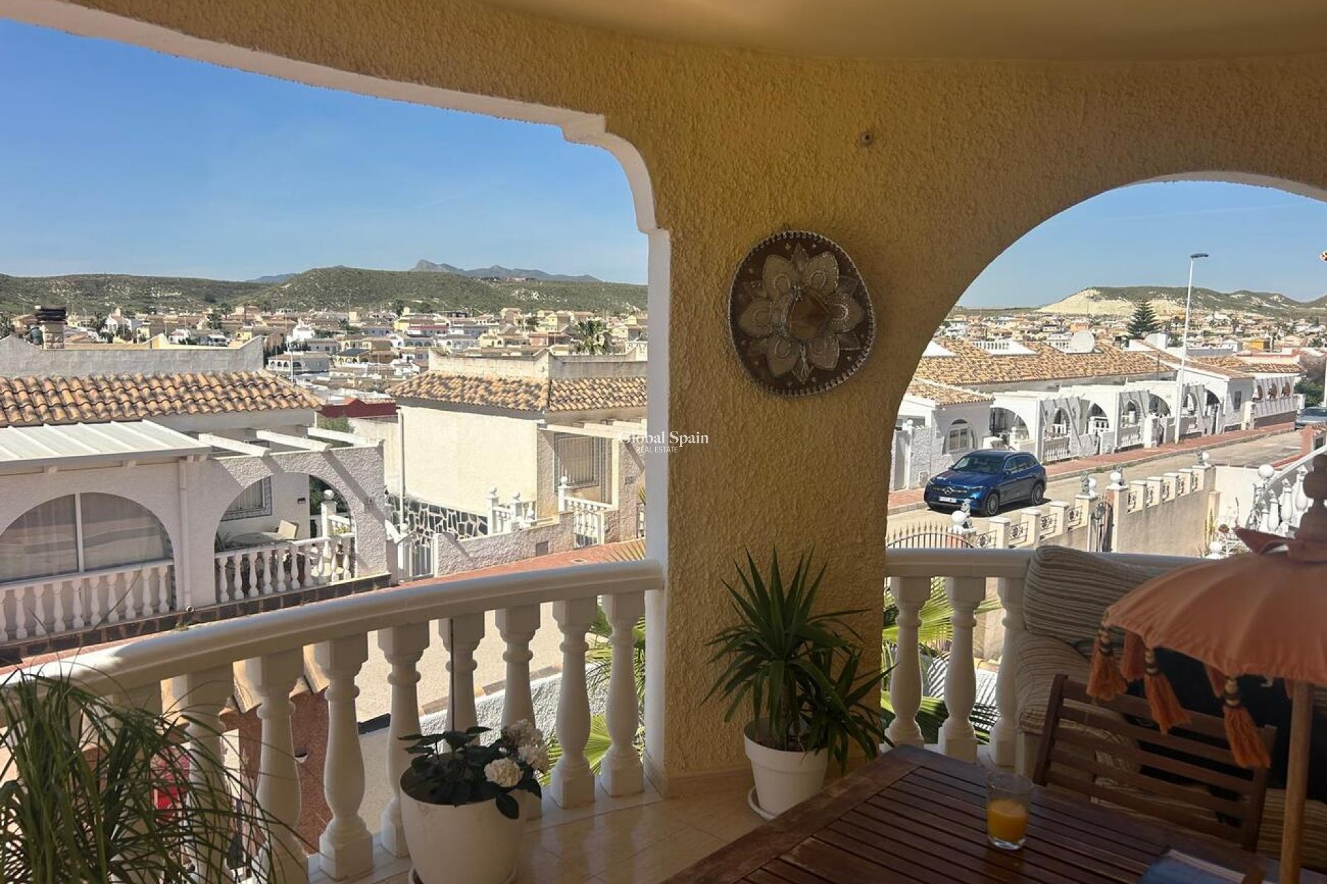 Resale - VILLA -
CAMPOSOL - Sector D