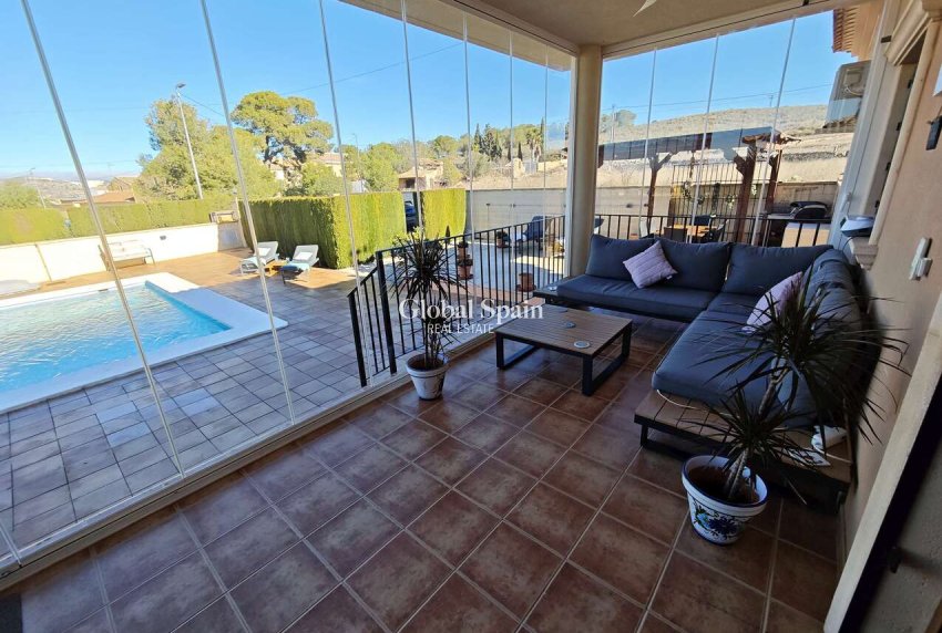 Resale - VILLA -
CAÑADA DEL TRIGO - Inland