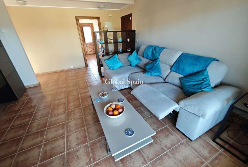 Resale - VILLA -
CAÑADA DEL TRIGO - Inland