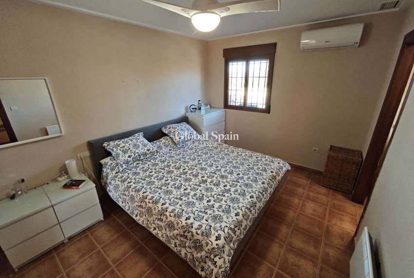 Resale - VILLA -
CAÑADA DEL TRIGO - Inland