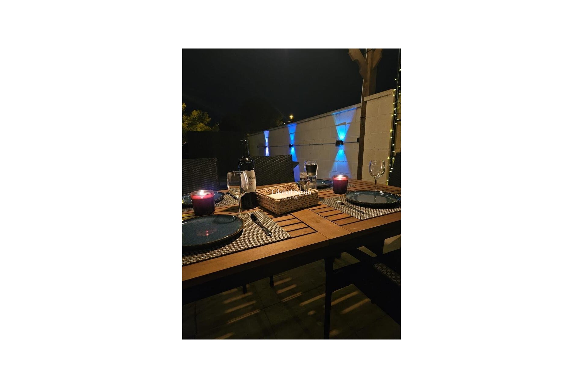 Resale - VILLA -
CAÑADA DEL TRIGO - Inland