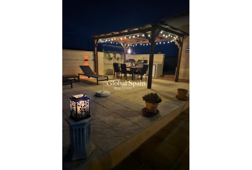 Resale - VILLA -
CAÑADA DEL TRIGO - Inland