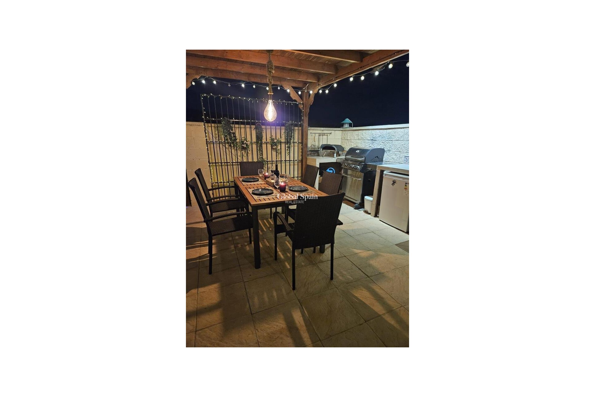 Resale - VILLA -
CAÑADA DEL TRIGO - Inland