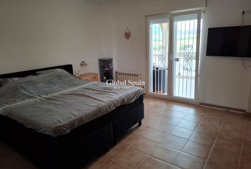 Resale - Villa -
Canada Del Trigo