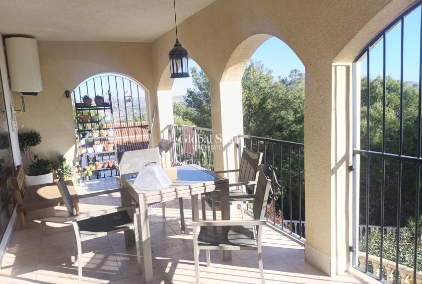 Resale - VILLA -
CAÑADAS DE SAN PEDRO - Inland