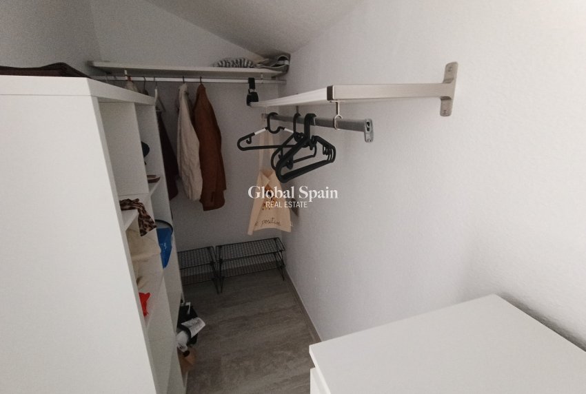 Resale - VILLA -
CAÑADAS DE SAN PEDRO - Inland