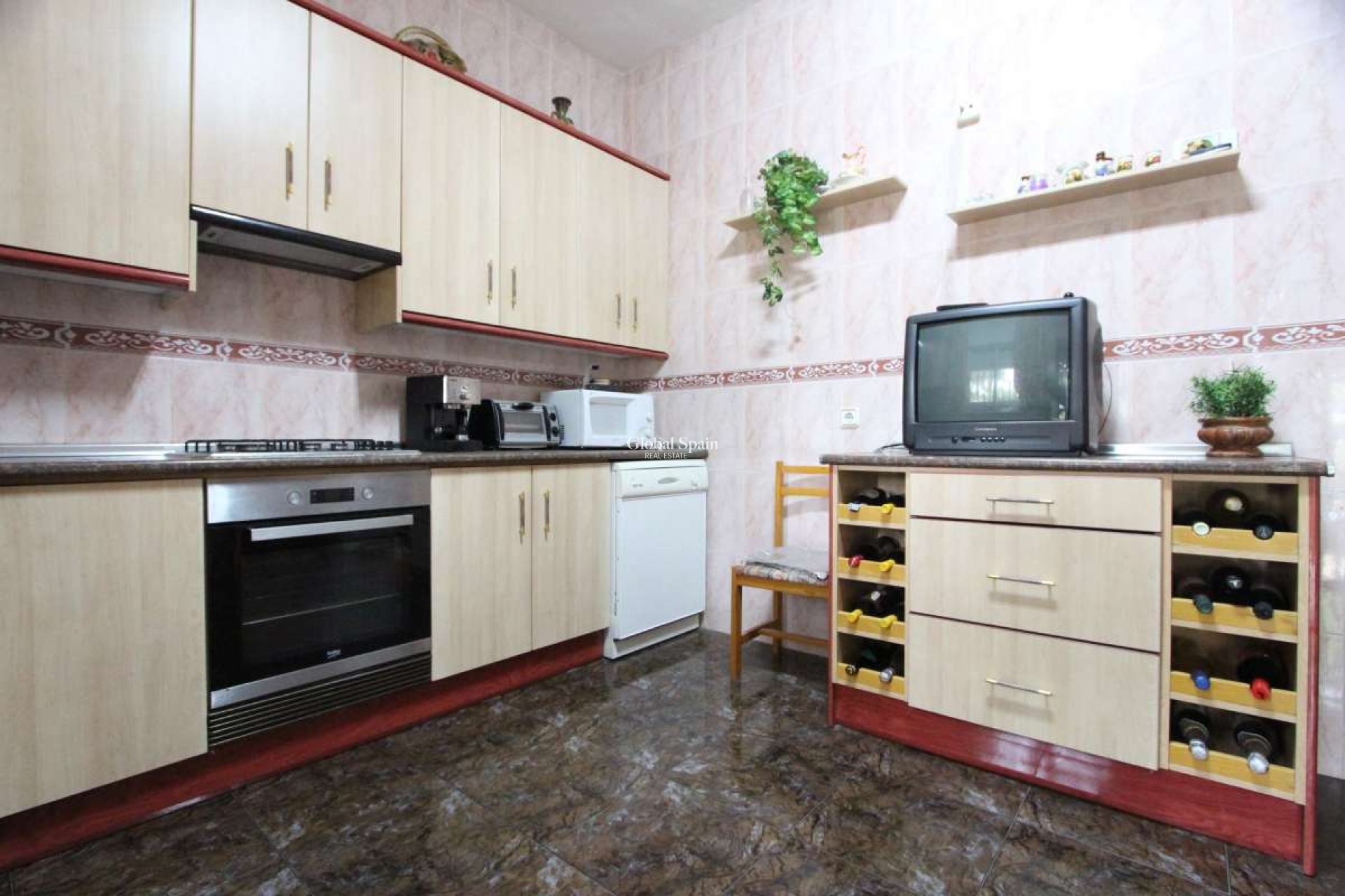 Resale - VILLA -
CAÑADAS DE SAN PEDRO - Inland