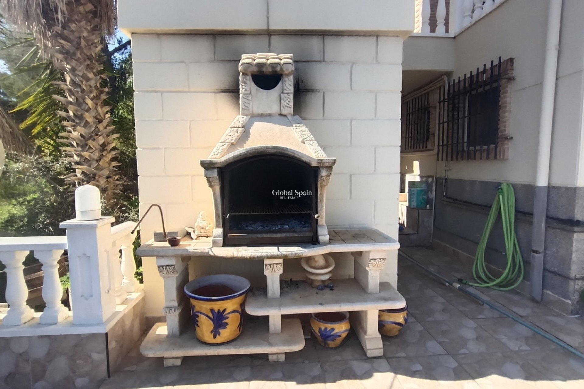 Resale - VILLA -
CAÑADAS DE SAN PEDRO - Inland