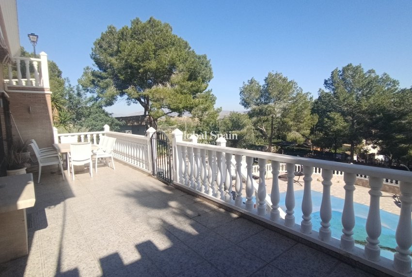 Resale - VILLA -
CAÑADAS DE SAN PEDRO - Inland