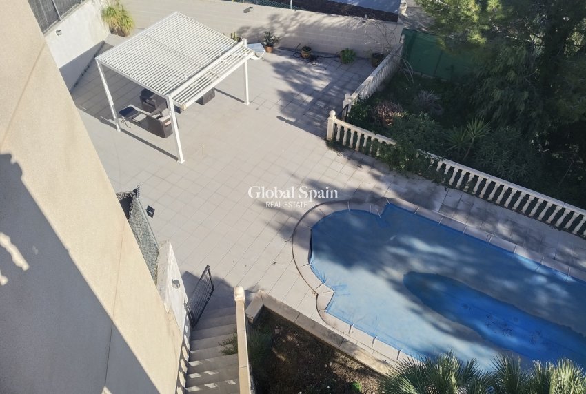 Resale - VILLA -
CAÑADAS DE SAN PEDRO - Inland