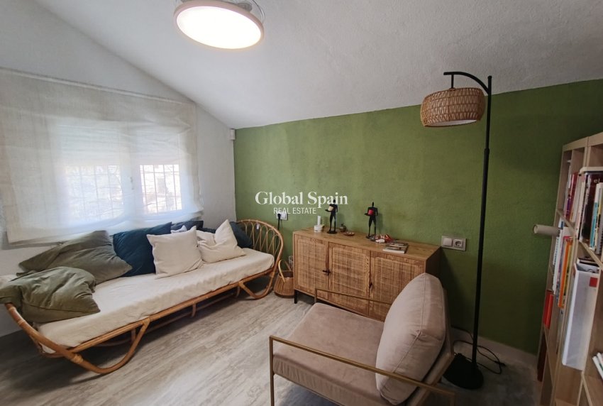 Resale - VILLA -
CAÑADAS DE SAN PEDRO - Inland