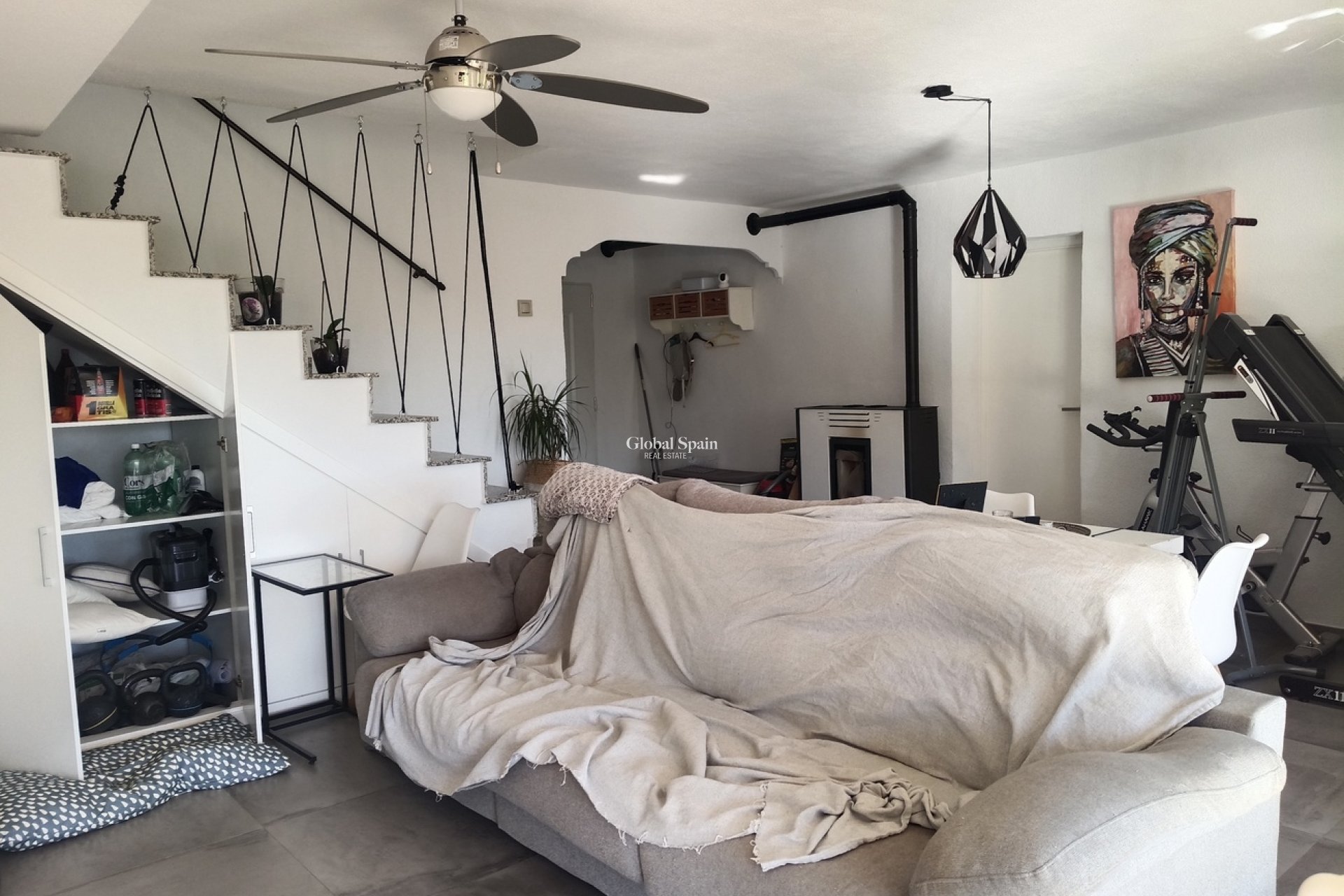 Resale - VILLA -
CAÑADAS DE SAN PEDRO - Inland