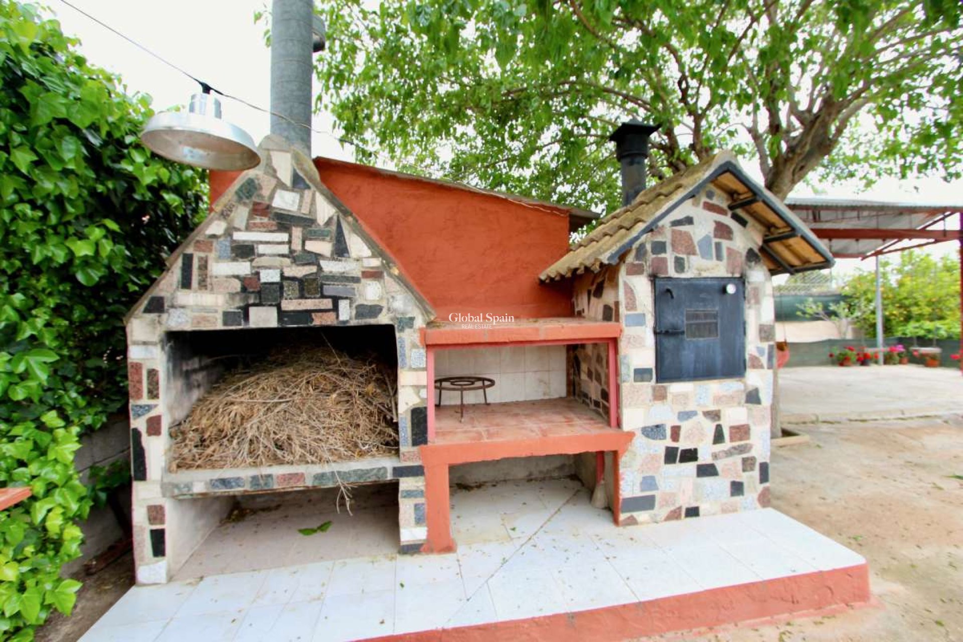 Resale - VILLA -
CAÑADAS DE SAN PEDRO - Inland