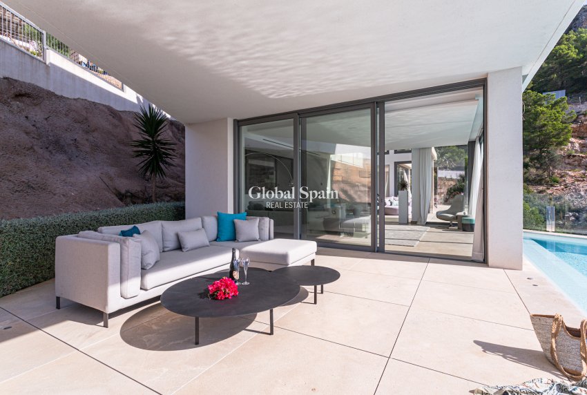 Resale - Villa -
Canyamel - optional location detail