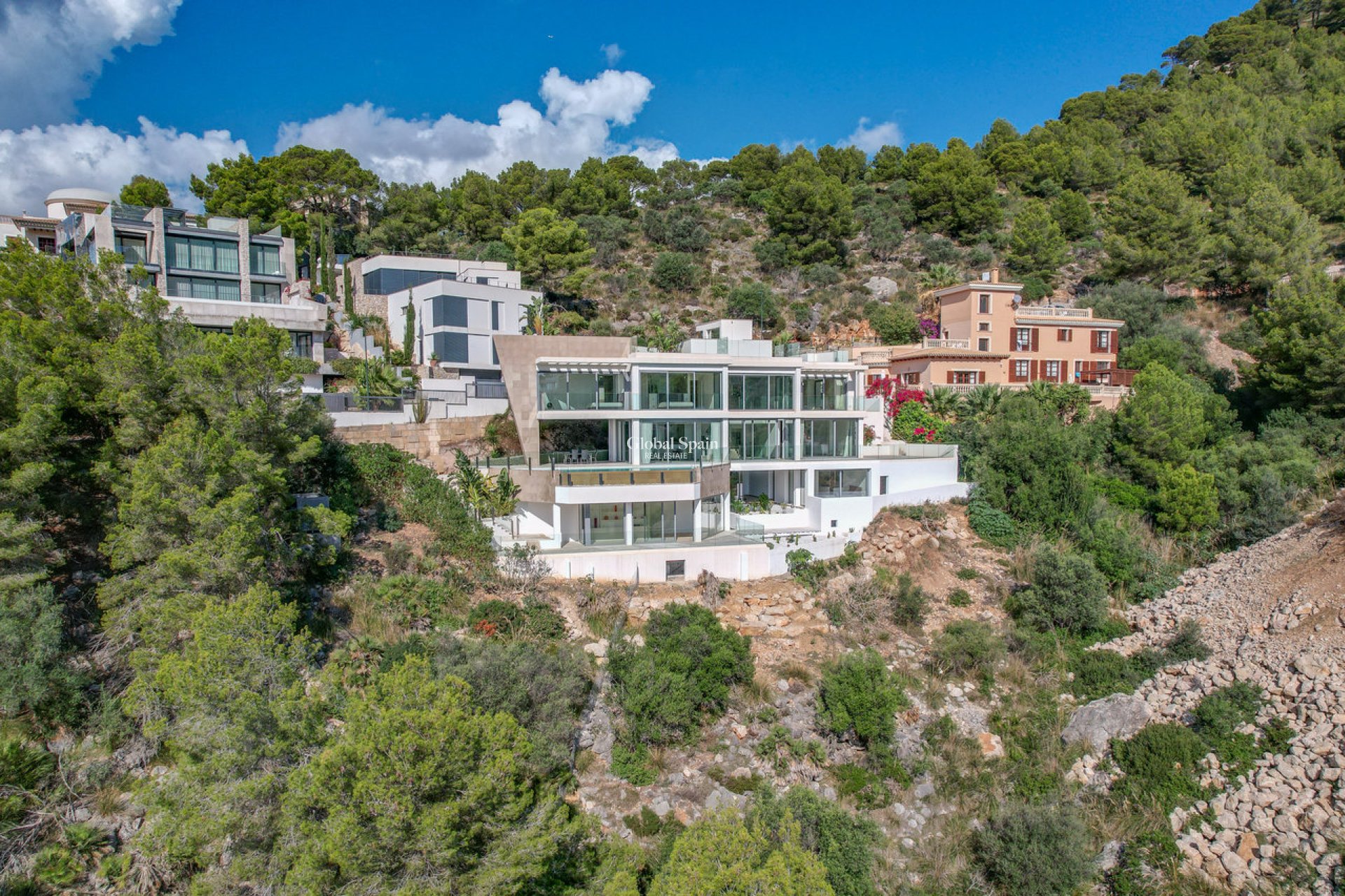 Resale - Villa -
Canyamel - optional location detail