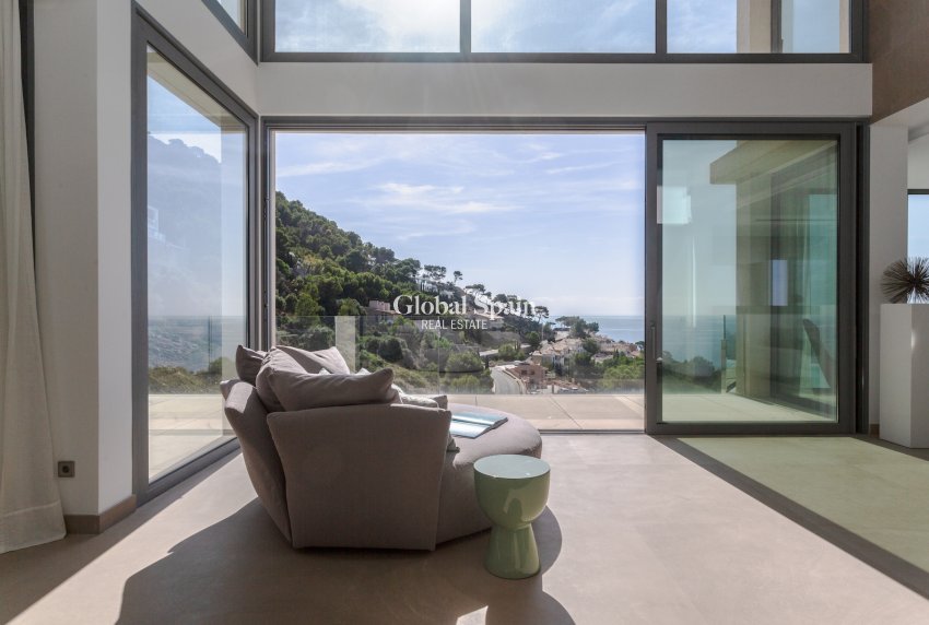 Resale - Villa -
Canyamel - optional location detail