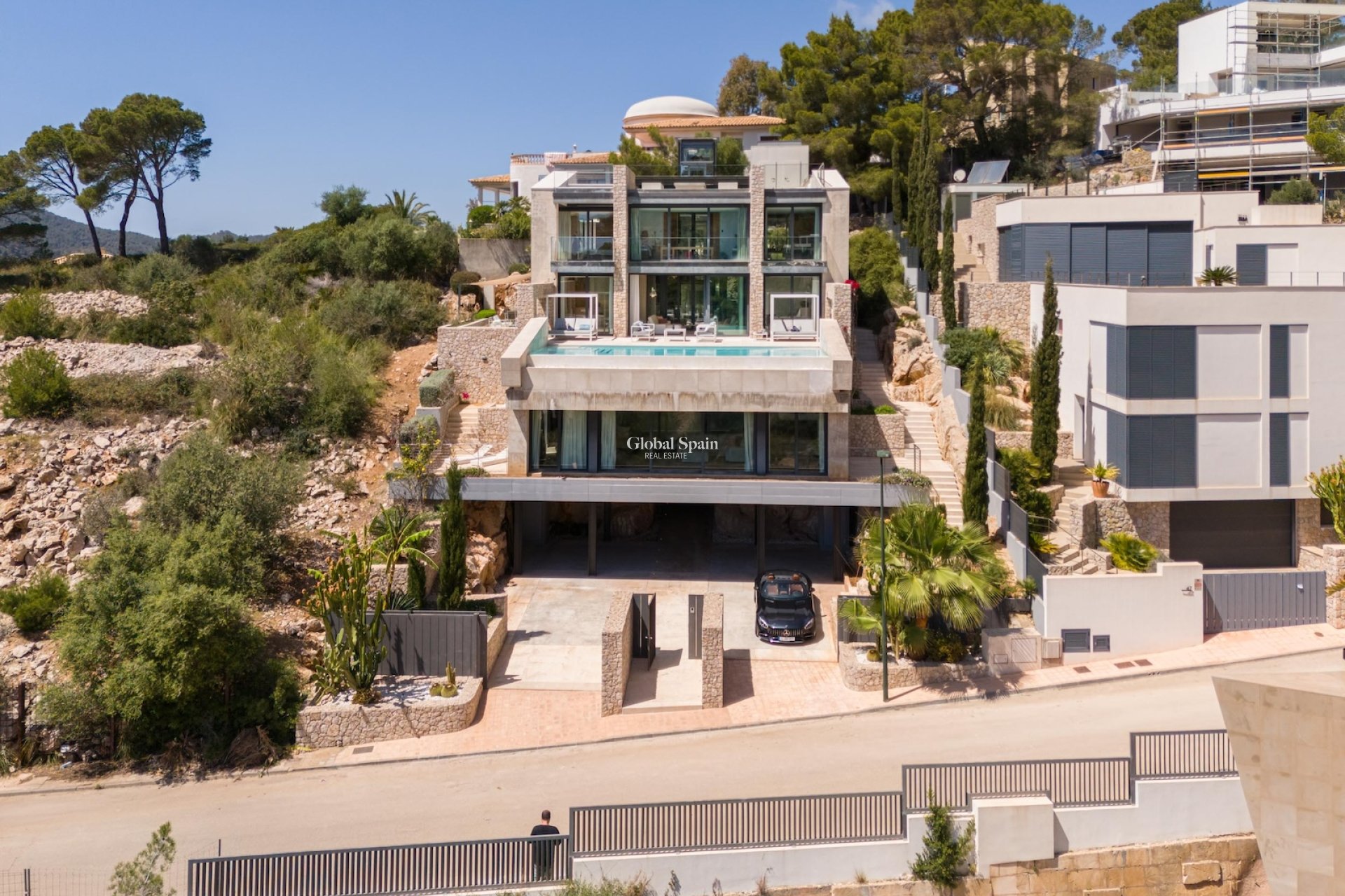 Resale - Villa -
Canyamel - optional location detail