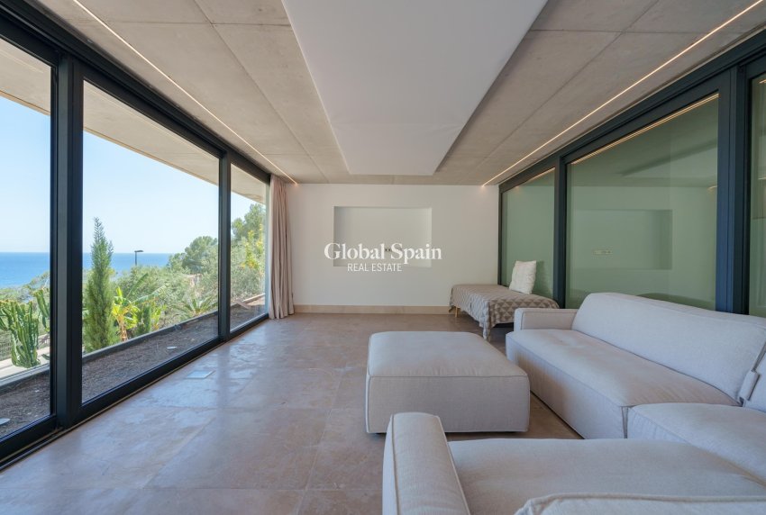 Resale - Villa -
Canyamel - optional location detail