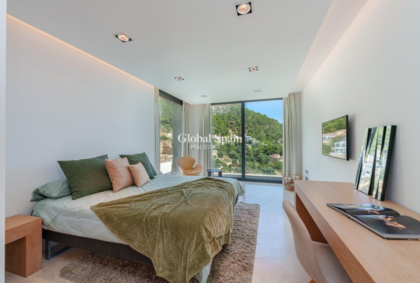 Resale - Villa -
Canyamel - optional location detail