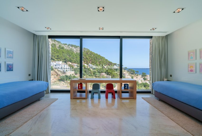 Resale - Villa -
Canyamel - optional location detail