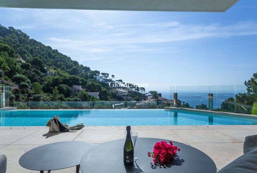 Resale - VILLA -
CANYAMEL