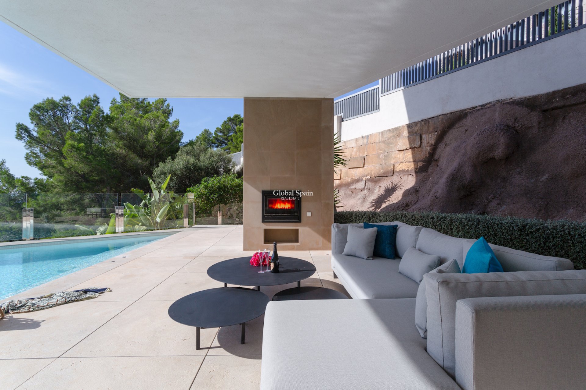 Resale - VILLA -
CANYAMEL