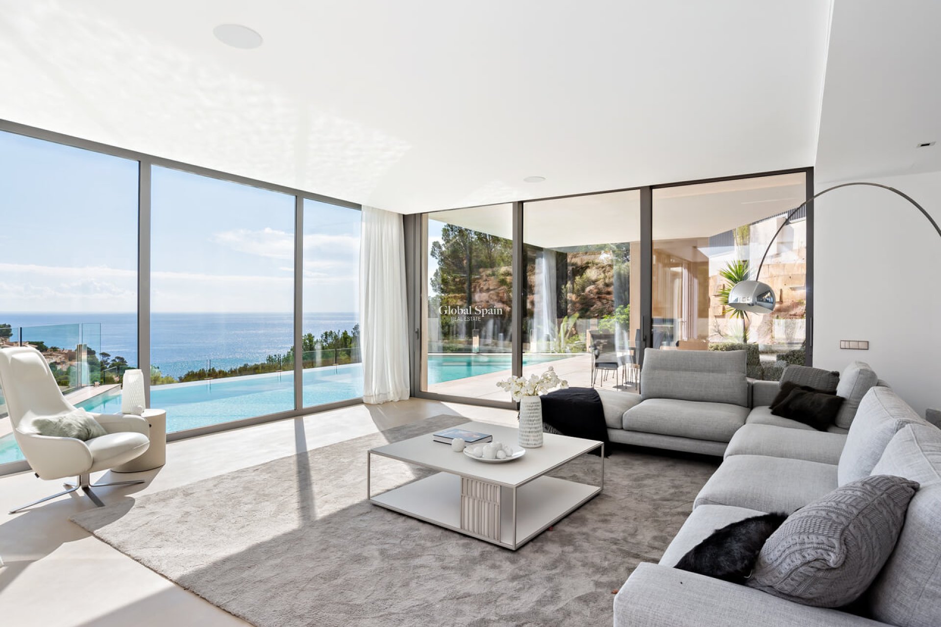 Resale - VILLA -
CANYAMEL