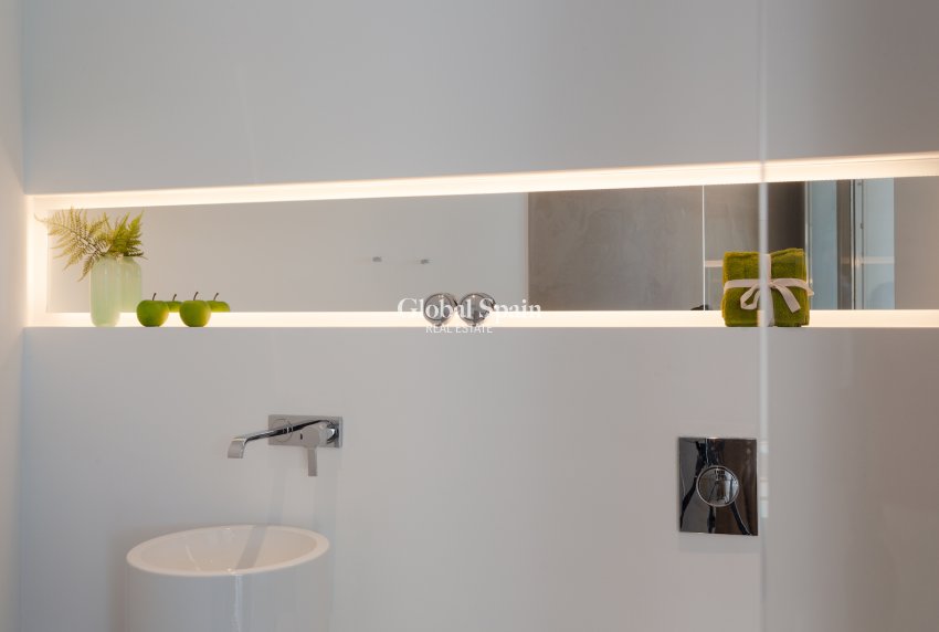 Resale - VILLA -
CANYAMEL