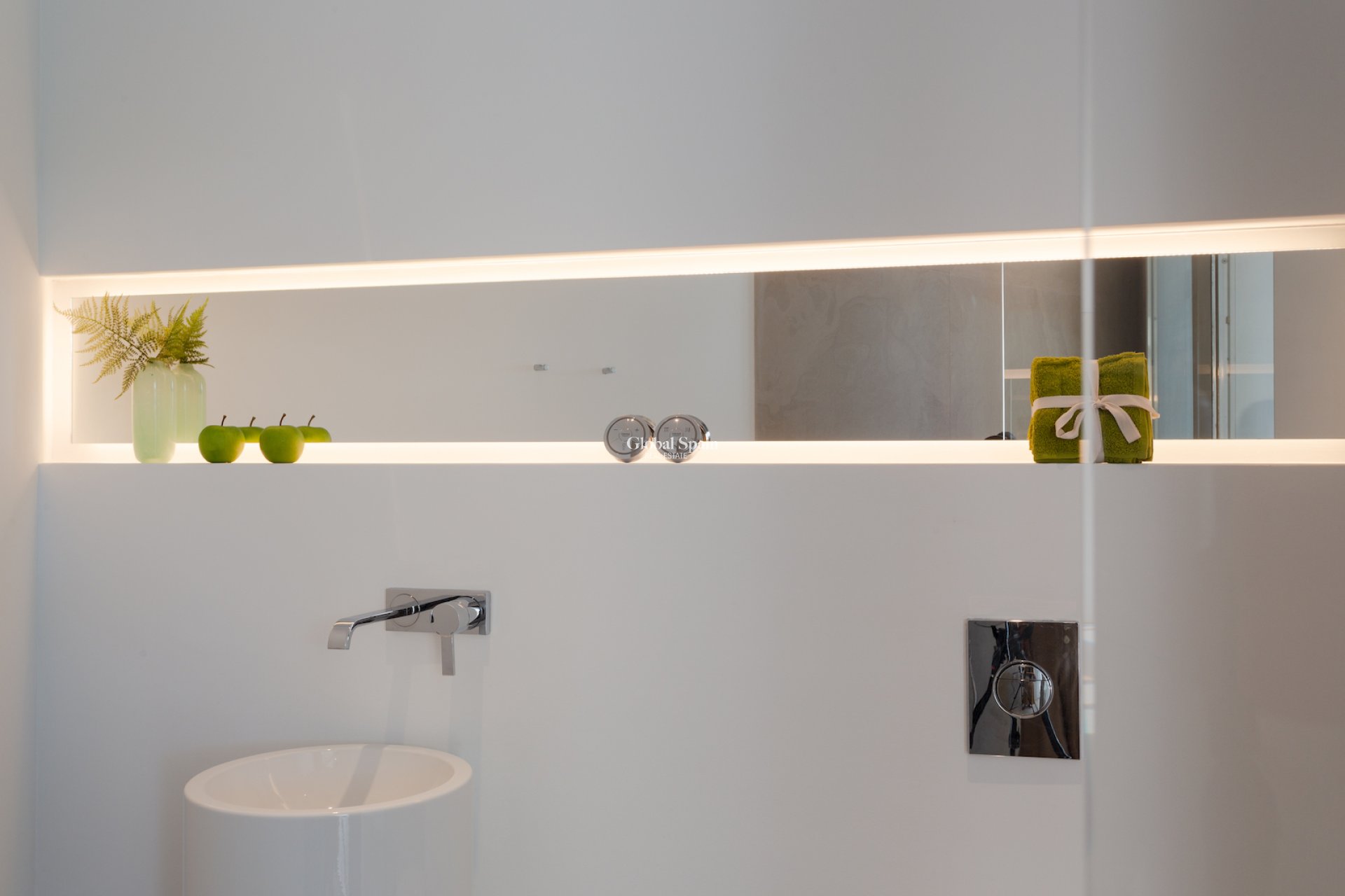 Resale - VILLA -
CANYAMEL