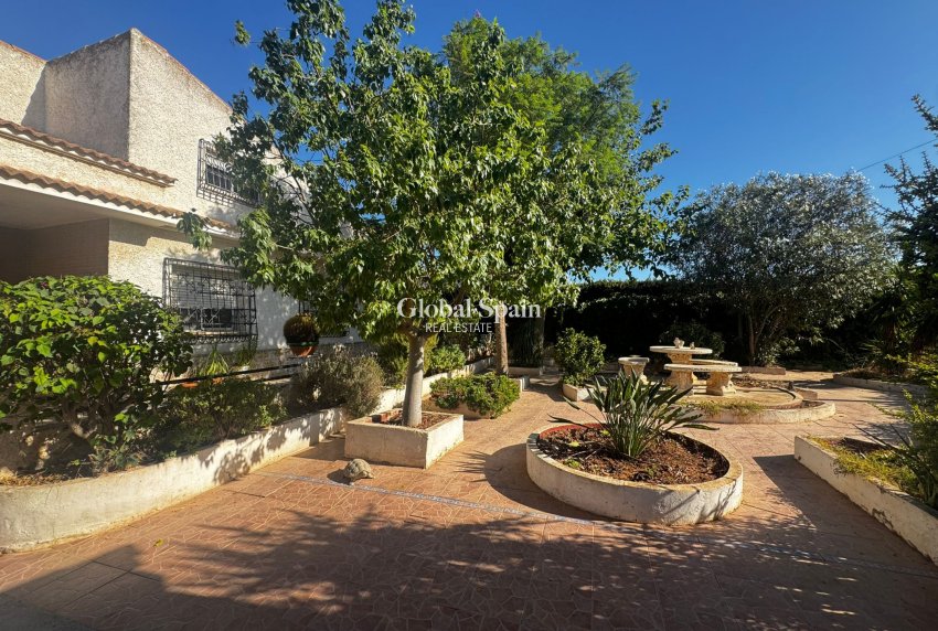 Resale - VILLA -
CARTAGENA - Costa Calida