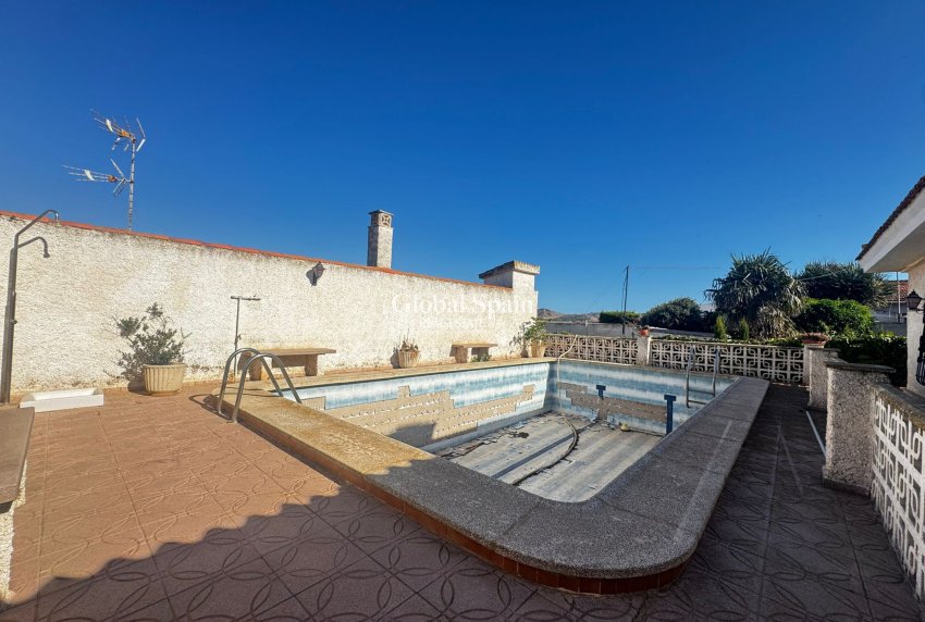 Resale - VILLA -
CARTAGENA - Costa Calida