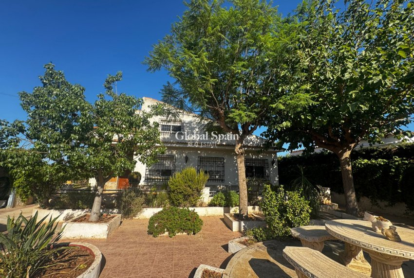 Resale - VILLA -
CARTAGENA - Costa Calida