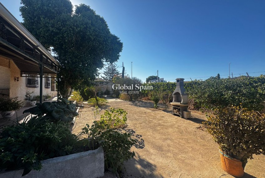 Resale - VILLA -
CARTAGENA - Costa Calida