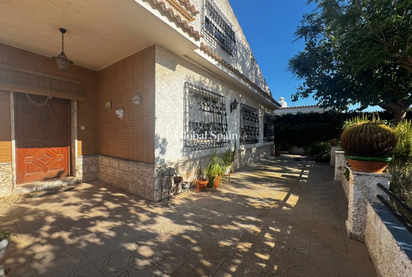 Resale - VILLA -
CARTAGENA - Costa Calida