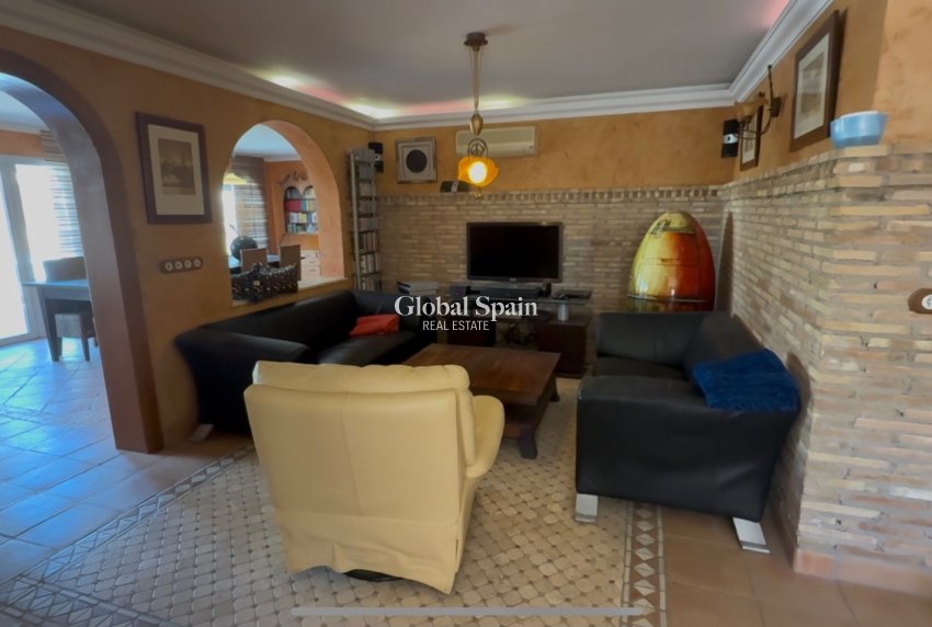 Resale - VILLA -
CARTAGENA - Costa Calida