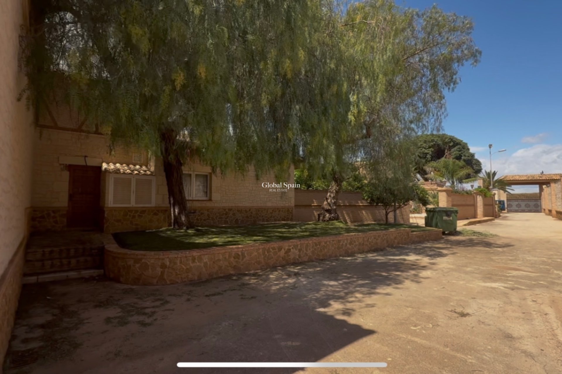 Resale - VILLA -
CARTAGENA - Costa Calida