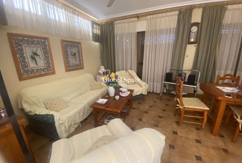 Resale - VILLA -
CARTAGENA - Isla Plana