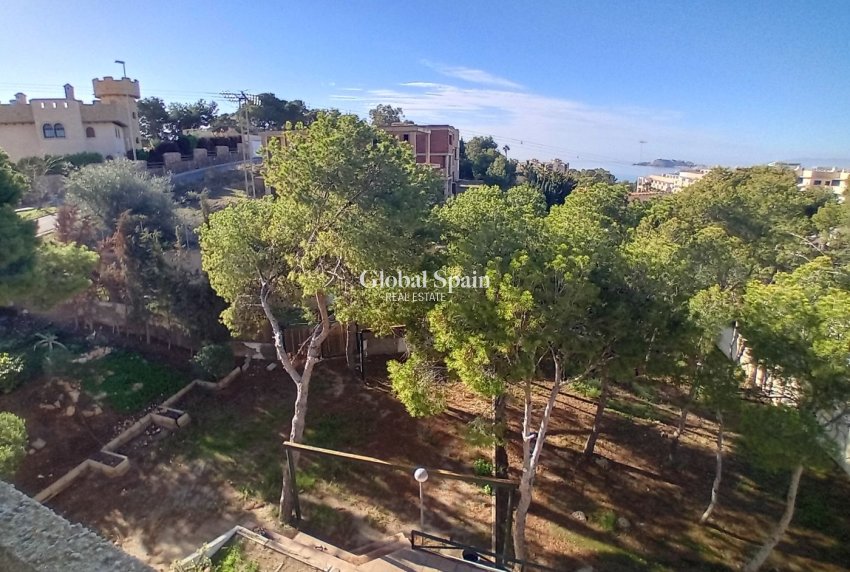 Resale - VILLA -
CARTAGENA - Isla Plana