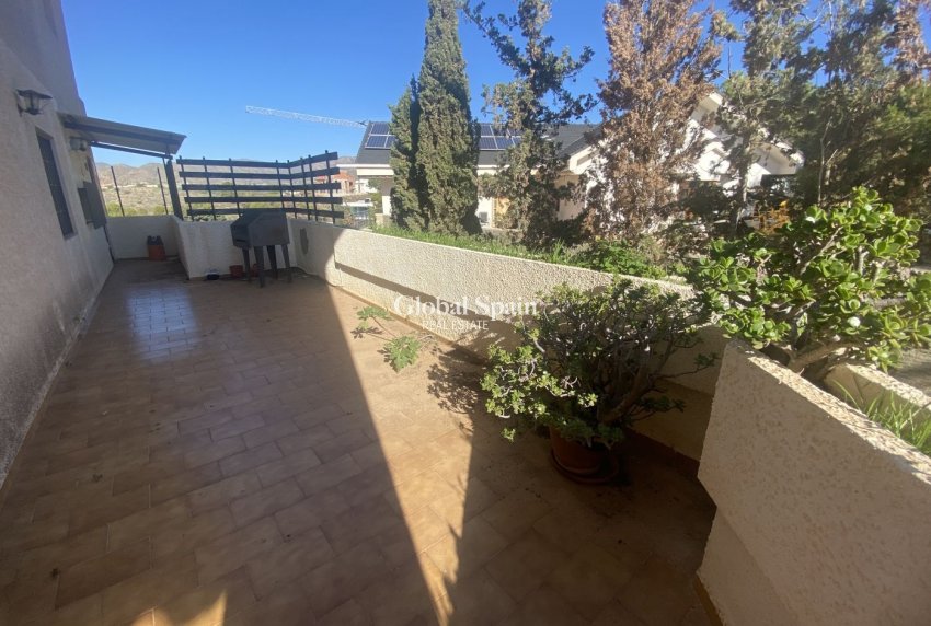 Resale - VILLA -
CARTAGENA - Isla Plana